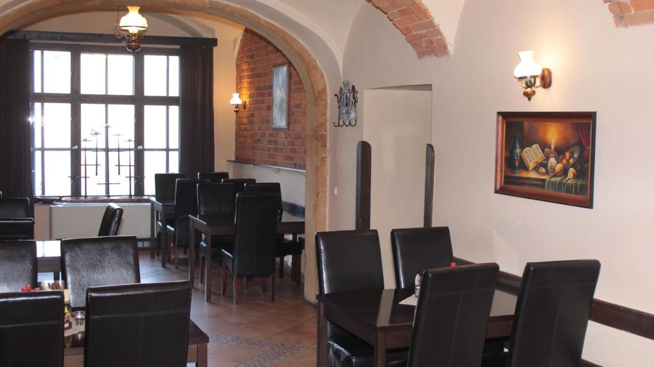 Hotel Kralovsky Dvur Hořice Zewnętrze zdjęcie