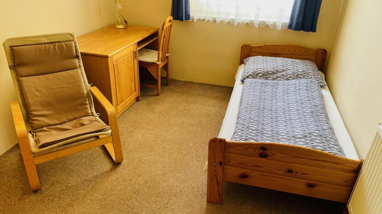 Hotel Kralovsky Dvur Hořice Zewnętrze zdjęcie